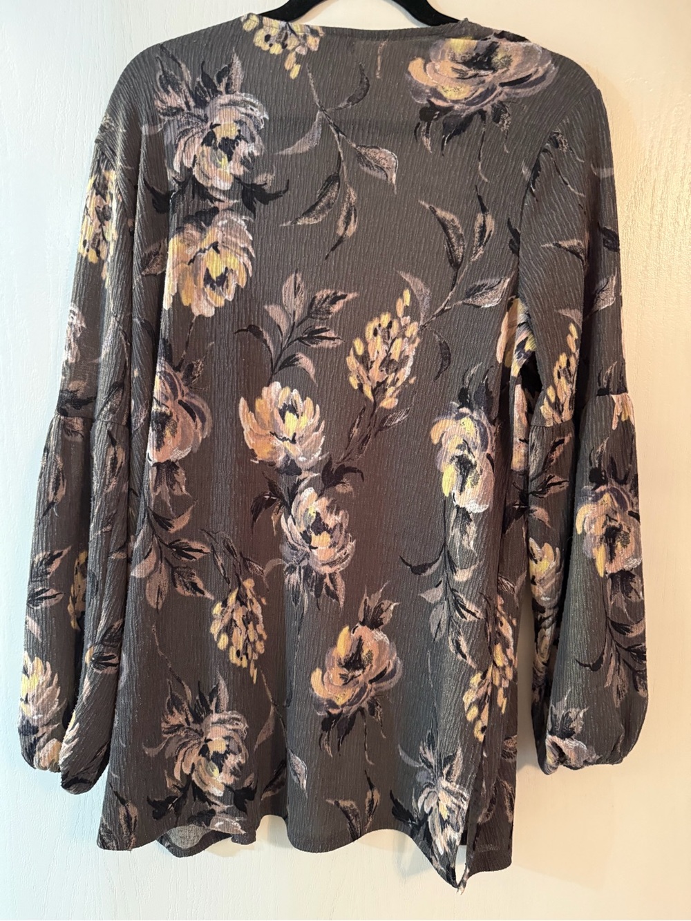 Maurices Floral Open-Front Cardigan in Gray and Cream - Picture 3 of 3